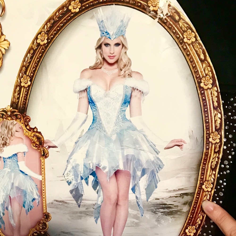 ❄️Sexy Snow Queen Halloween Costume❄️